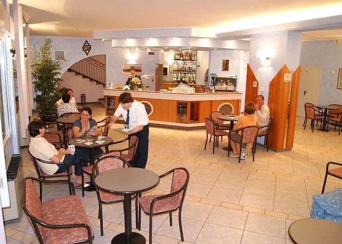 Atlantic Hotell 3*