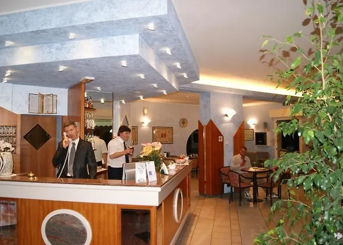 Отель Atlantic 3*